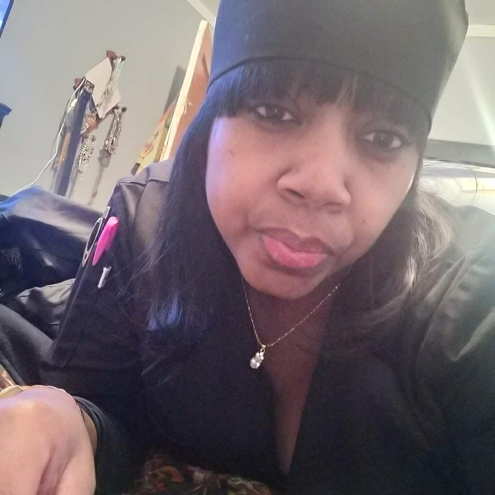 Meet your Posher, Latasha